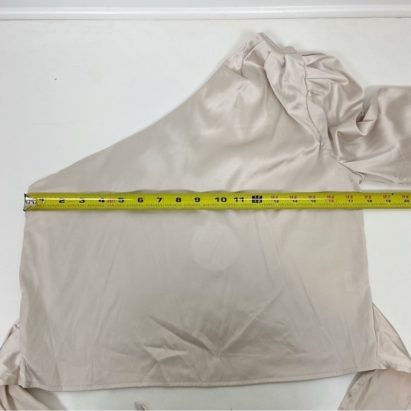 More To Come Scottie One Shoulder Top in Bone Size M - Picture 8 of 9